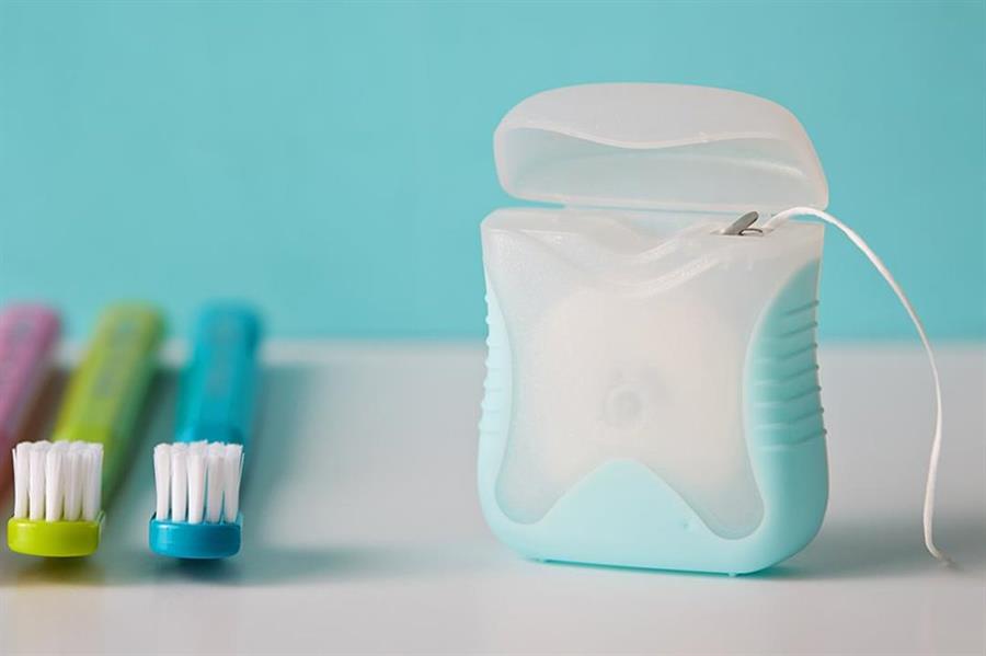 كيف تطور تنظيف الأسنان من القدم حتى الآن؟